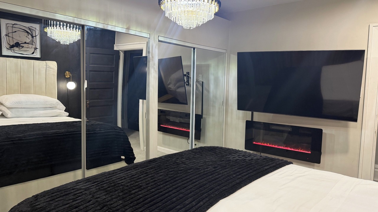 Photo of Bedroom in Coraopolis