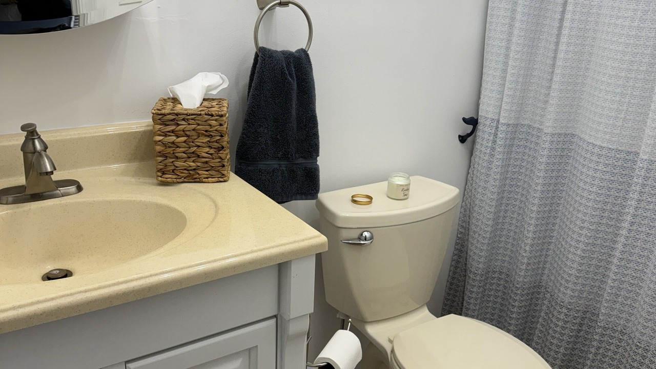 Photo of Bathroom in Beach Haven West