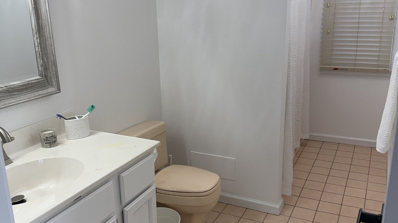 Photo of Bathroom in Beach Haven West