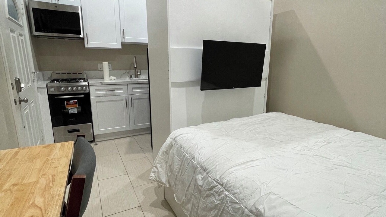 Photo of Bedroom in West Hollywood