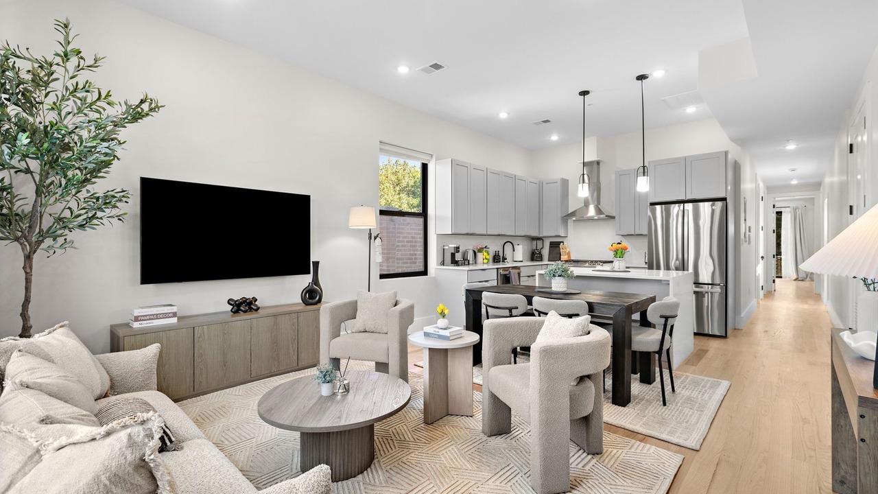 Photo of Livingroom in Greenville