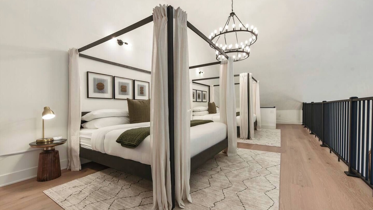 Photo of Bedroom in East Allegheny