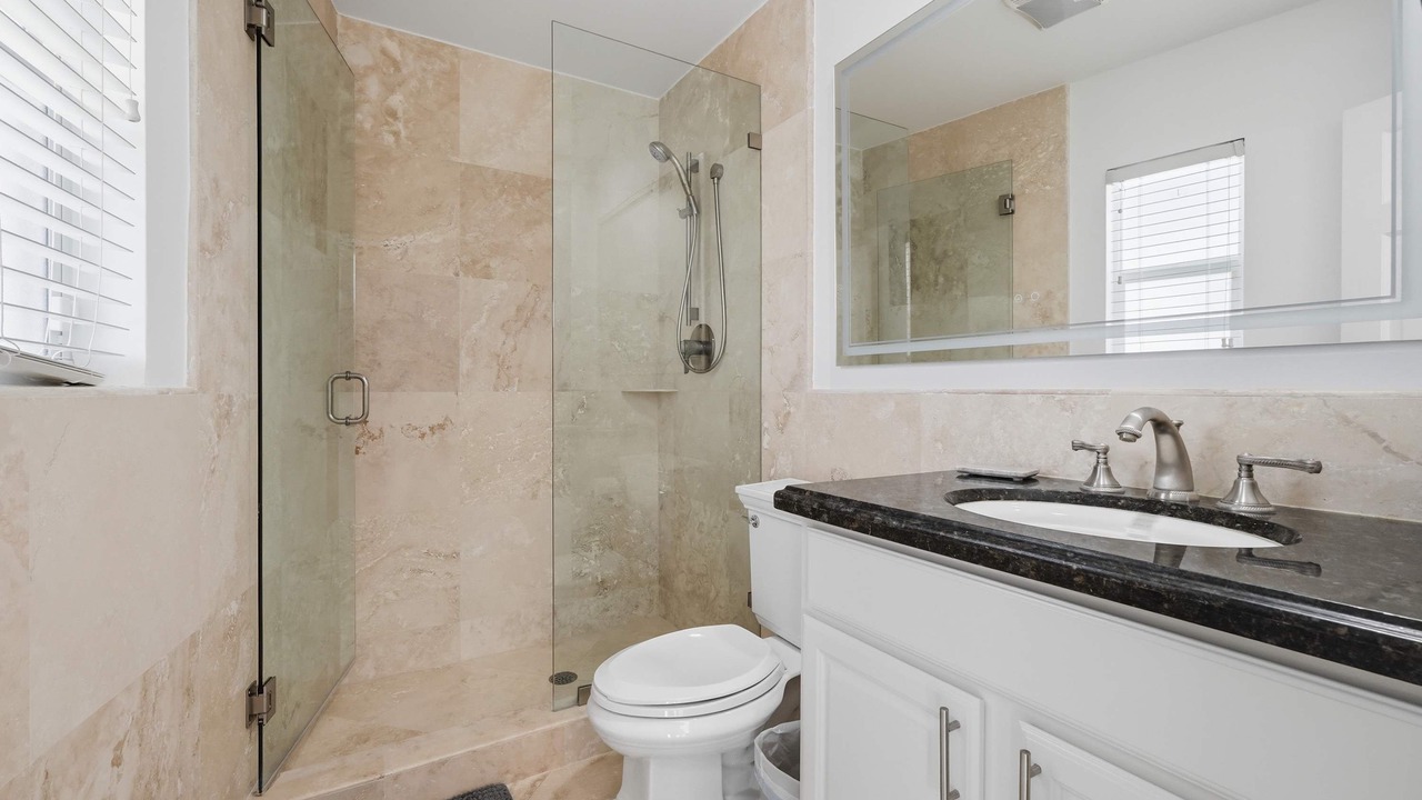 Photo of Bathroom in Bermuda Riviera