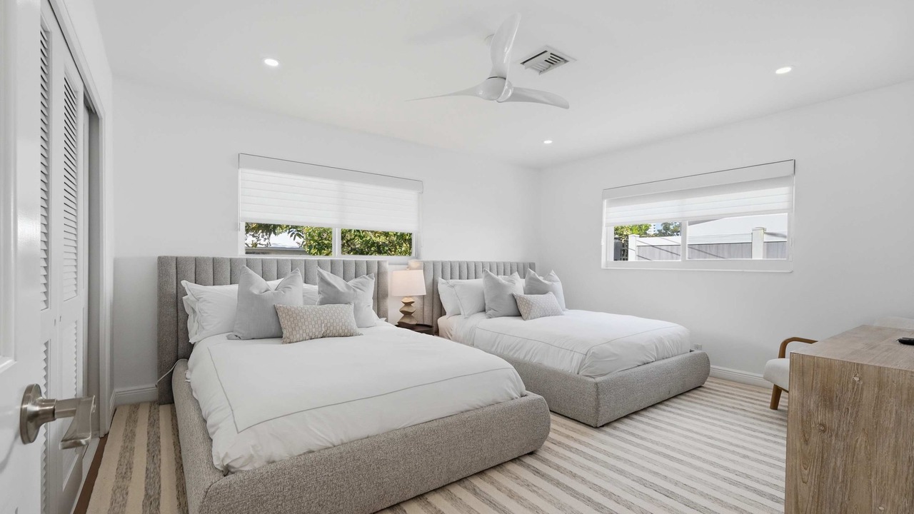 Photo of Bedroom in Bermuda Riviera