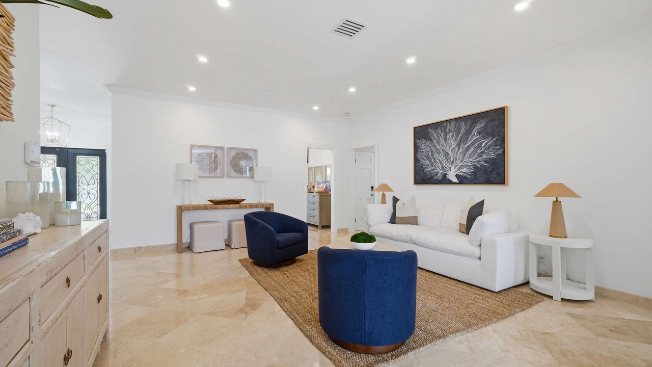 Photo of Livingroom in Bermuda Riviera