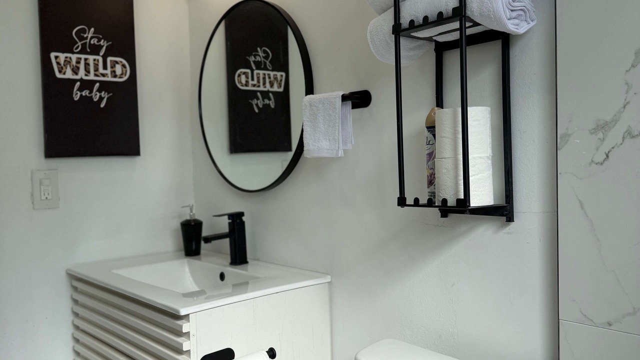 Photo of Bathroom in Lauderdale Lakes