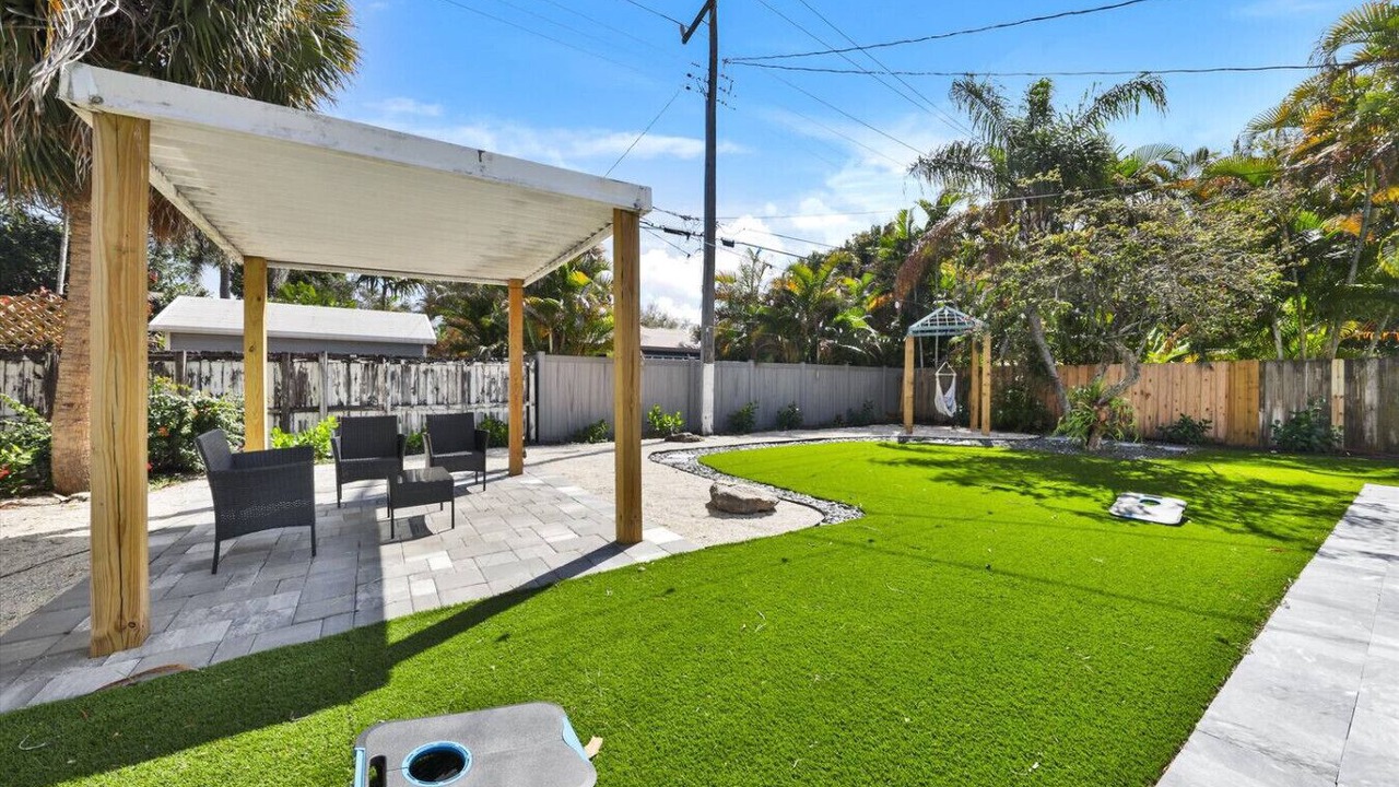 Photo of Outdoor in Poinsettia Heights