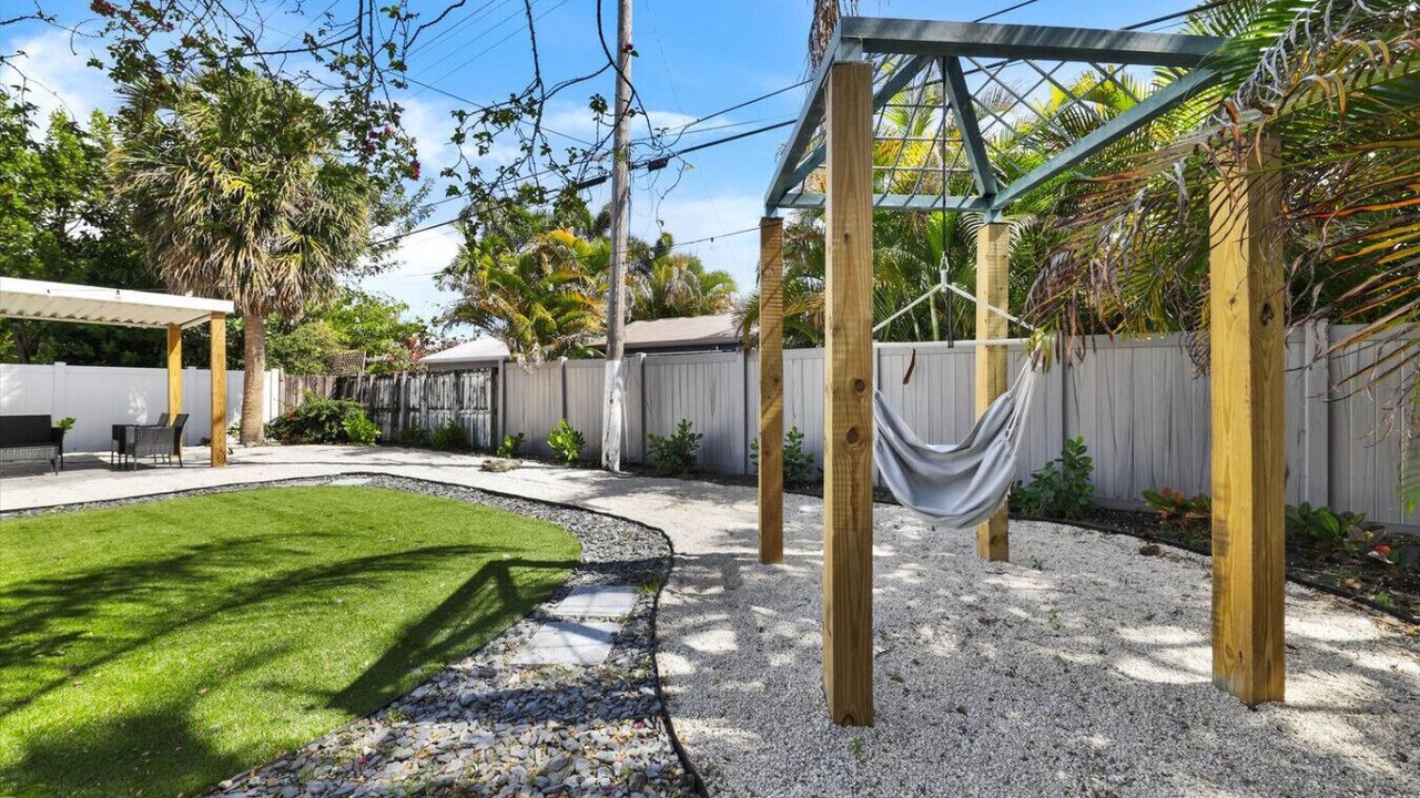 Photo of Outdoor in Poinsettia Heights