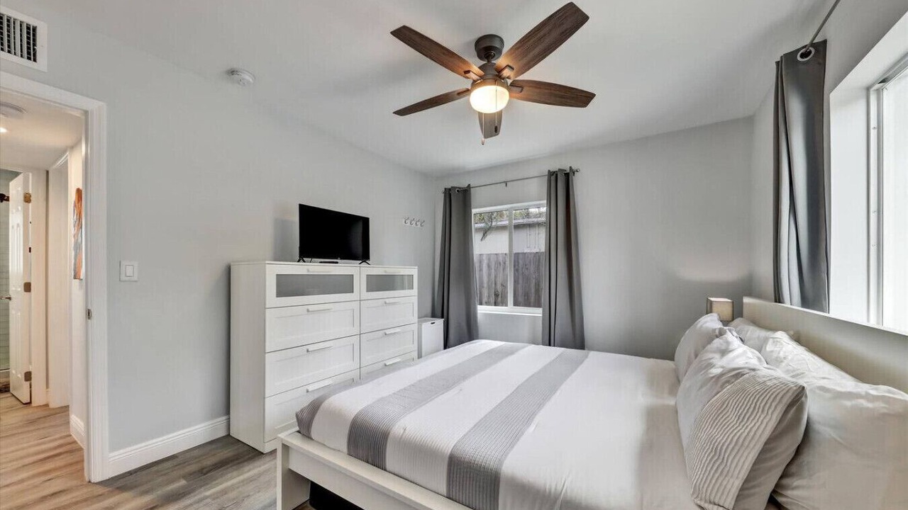 Photo of Bedroom in Poinsettia Heights