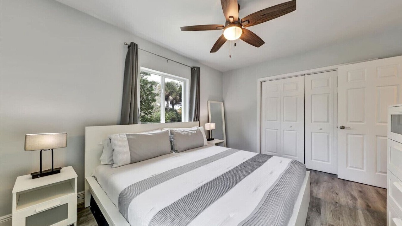 Photo of Bedroom in Poinsettia Heights