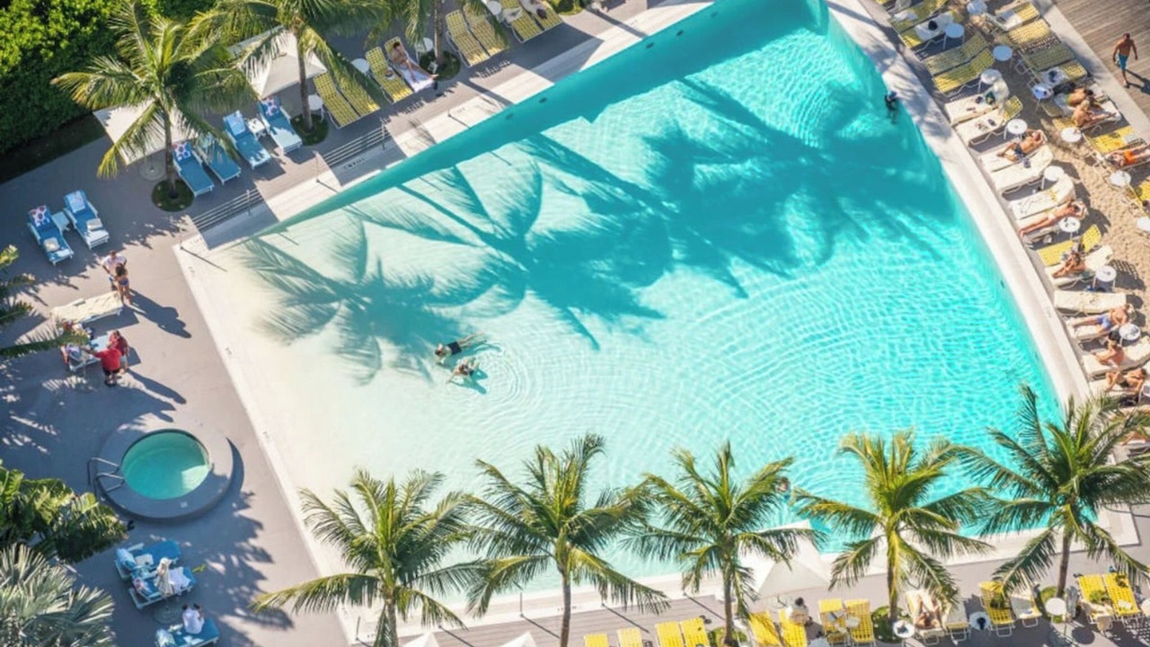 Photo of Outdoor in Hallandale Beach