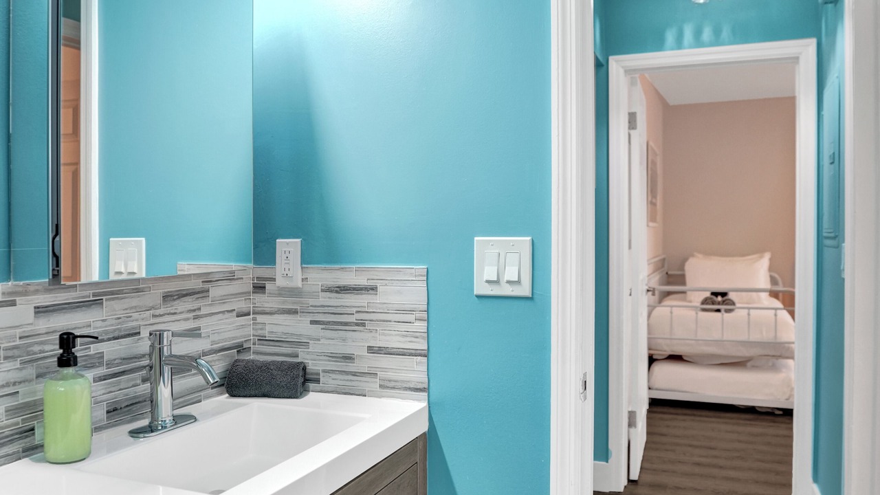 Photo of Bathroom in Garden Isles