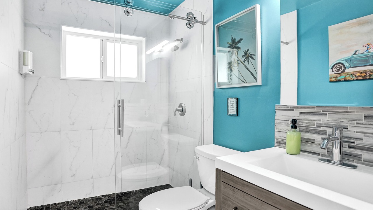 Photo of Bathroom in Garden Isles