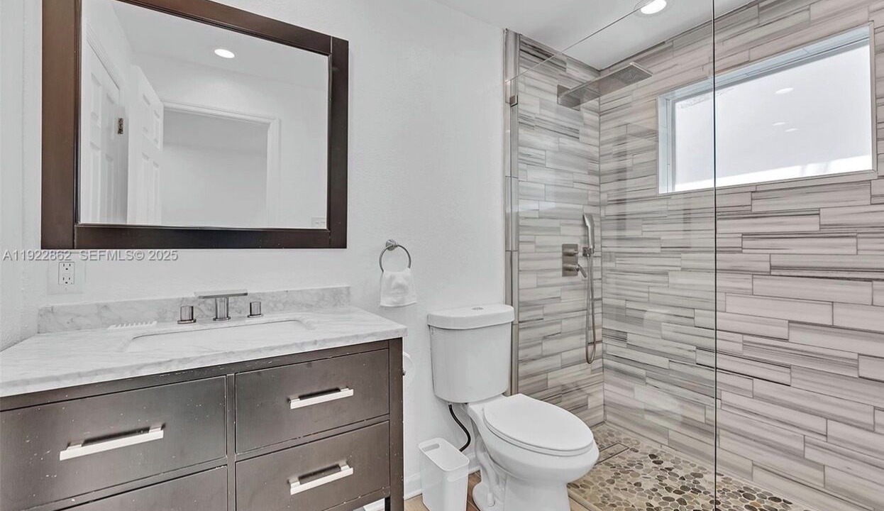 Photo of Bathroom in Riverside Park