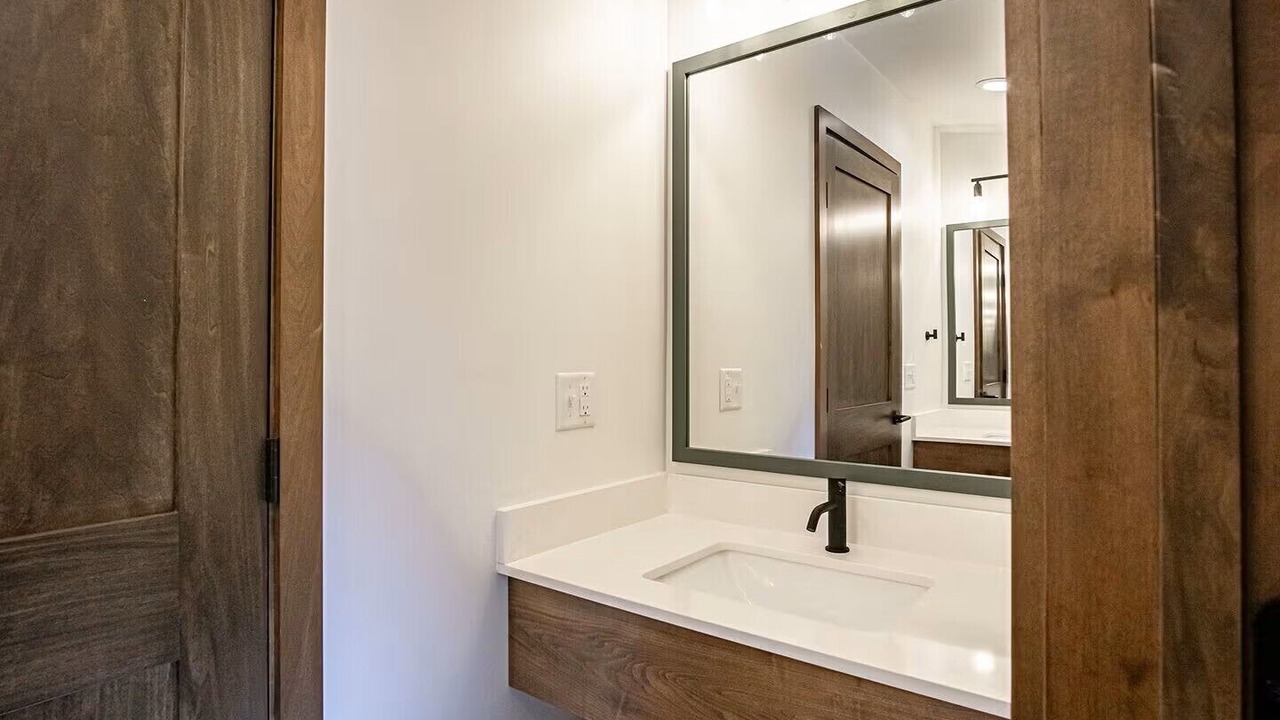 Photo of Bathroom in Snowshoe