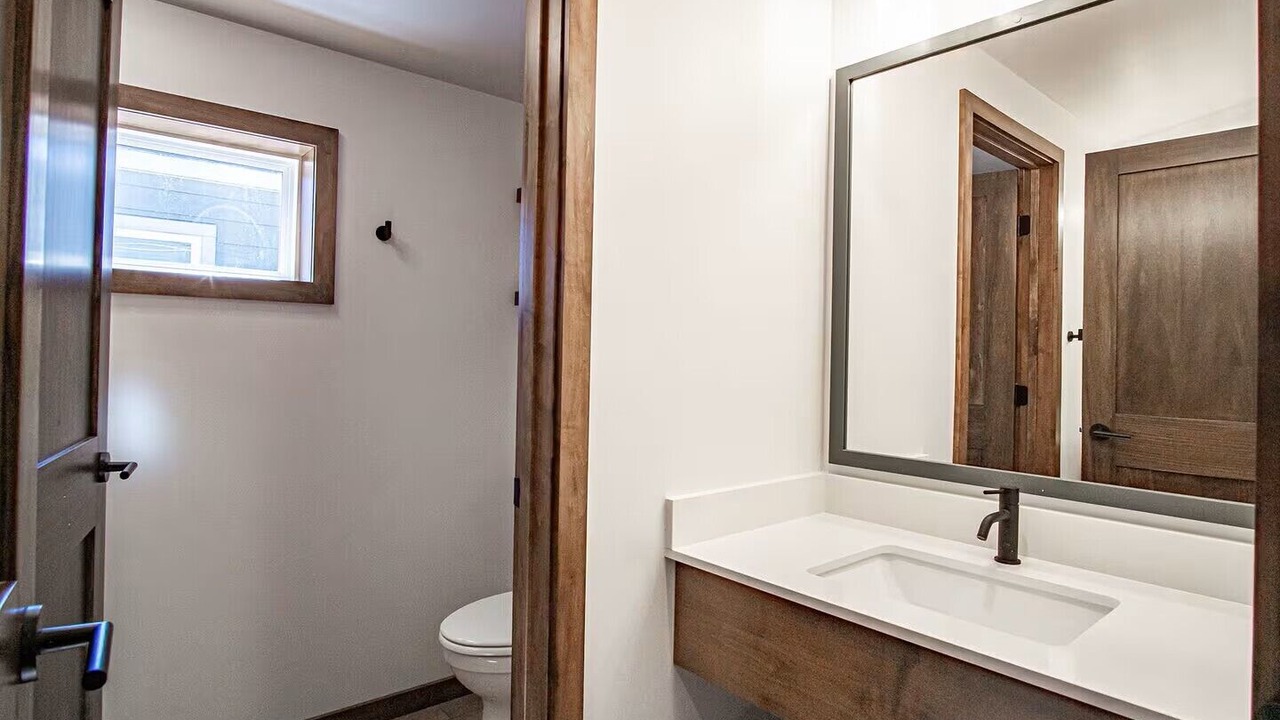 Photo of Bathroom in Snowshoe