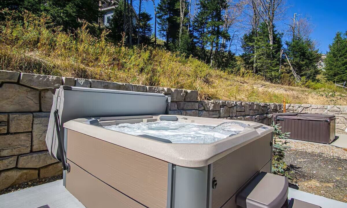 Photo of Outdoor in Snowshoe