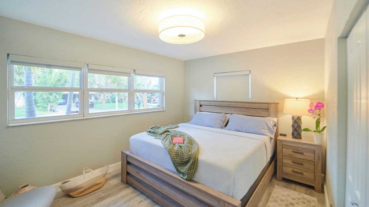 Photo of Bedroom in South Middle River