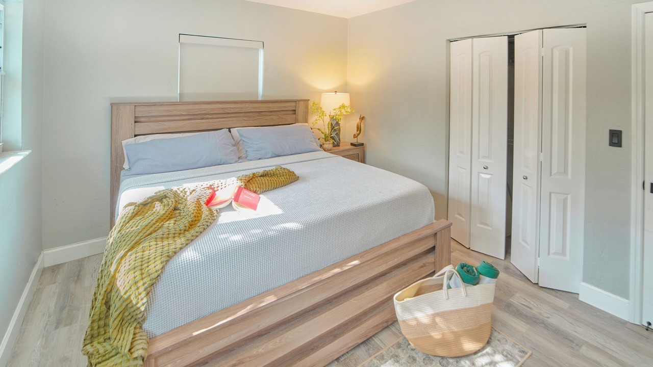 Photo of Bedroom in South Middle River