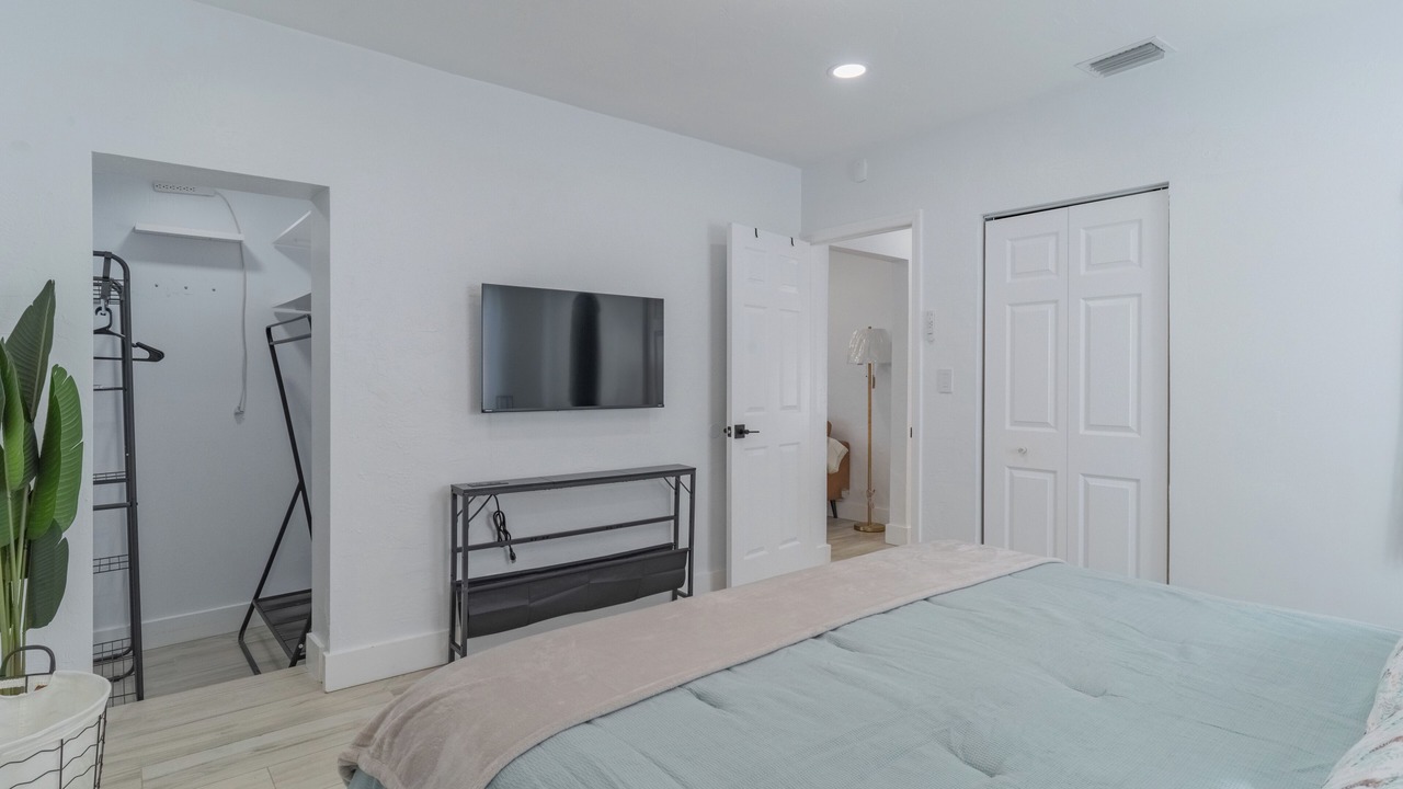 Photo of Bedroom in Poinsettia Heights
