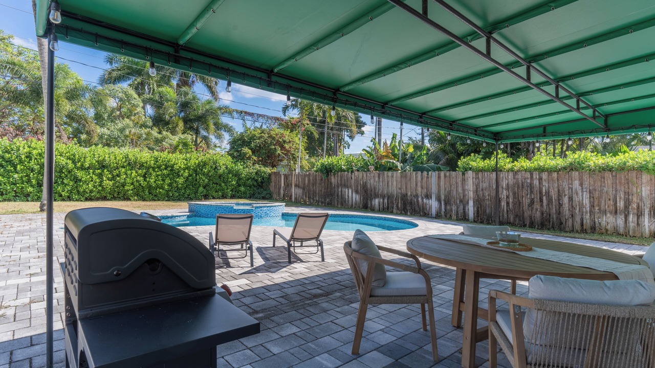Photo of Outdoor in Poinsettia Heights