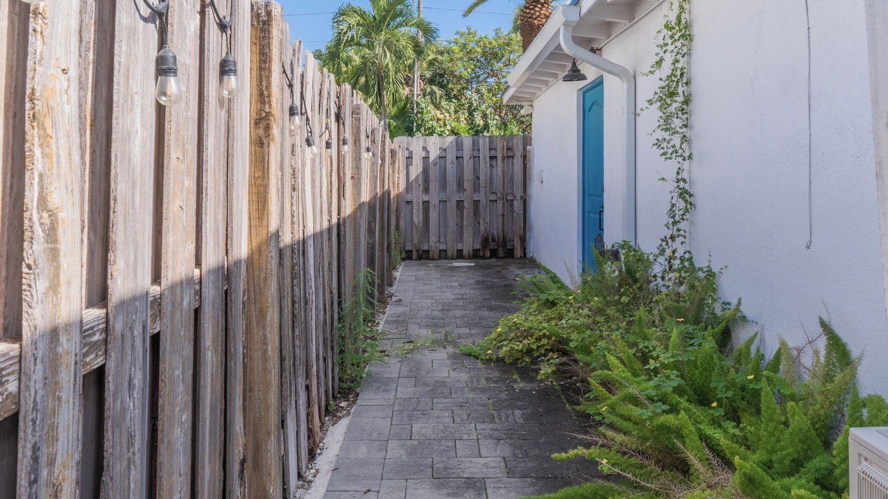 Photo of Outdoor in Poinsettia Heights