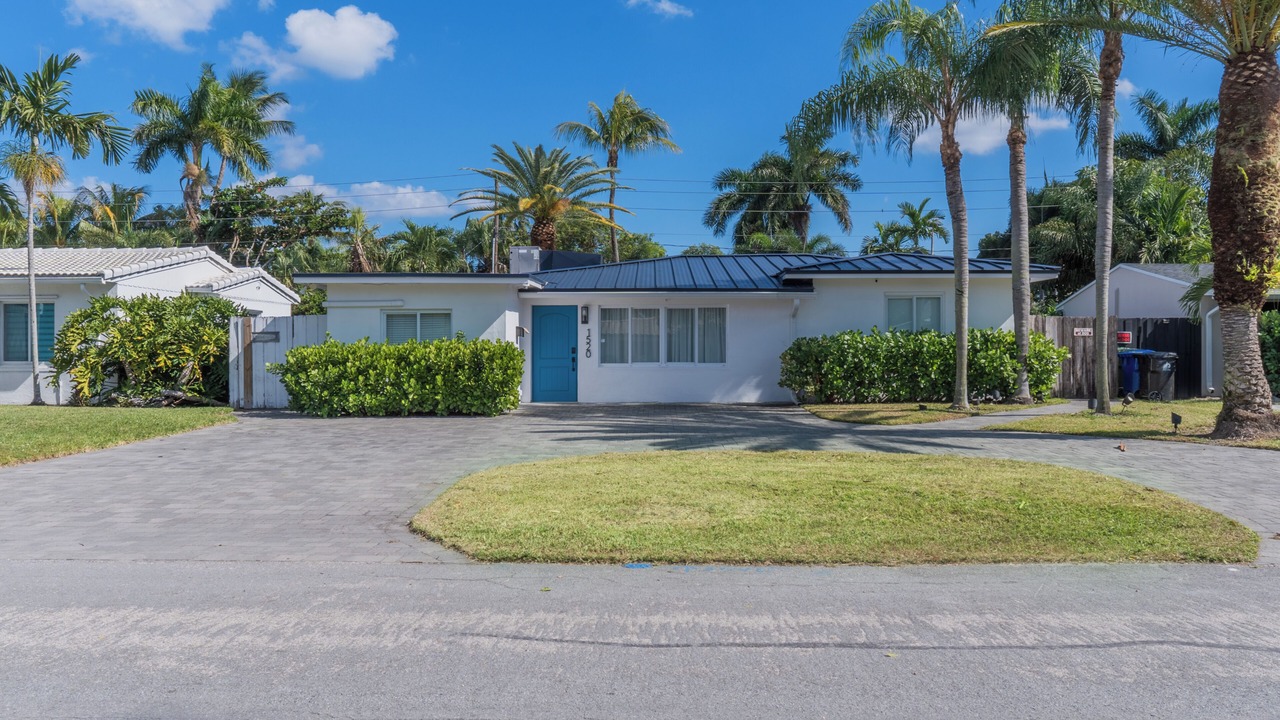 Photo of Outdoor in Poinsettia Heights