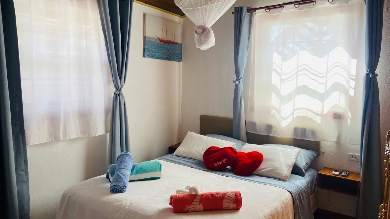 Photo of Bedroom in Lauderdale-by-the-Sea