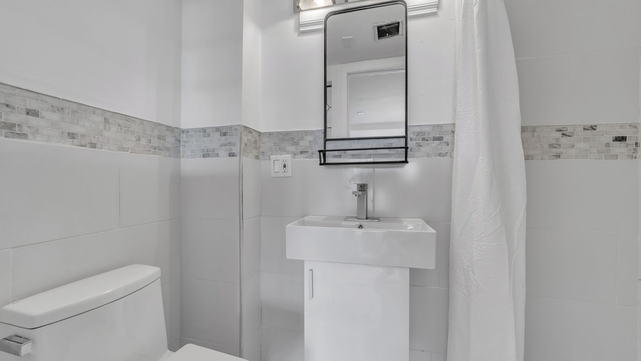 Photo of Bathroom in Weehawken