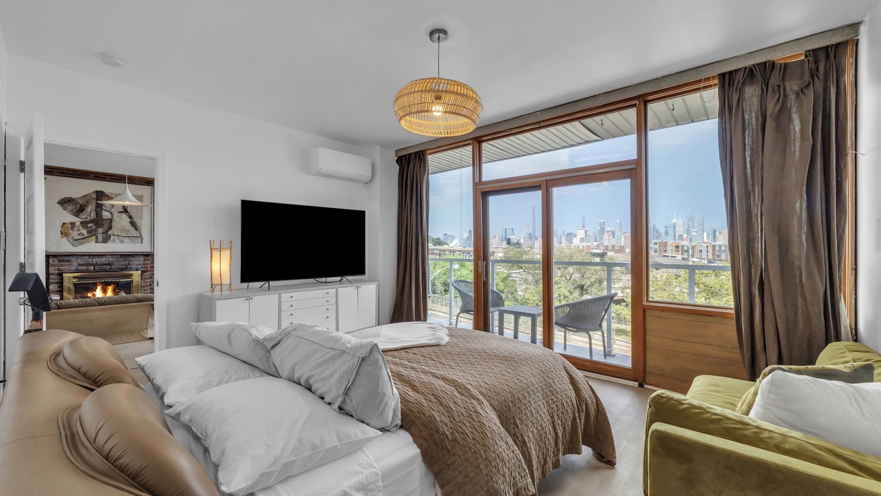 Photo of Bedroom in Weehawken