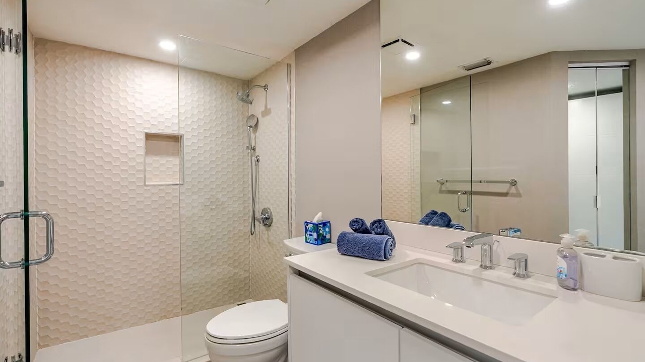 Photo of Bathroom in Aventura