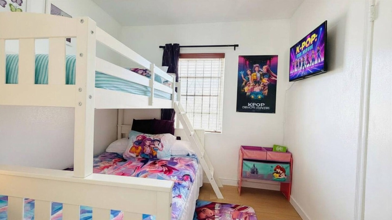 Photo of Bedroom in Opa-Locka
