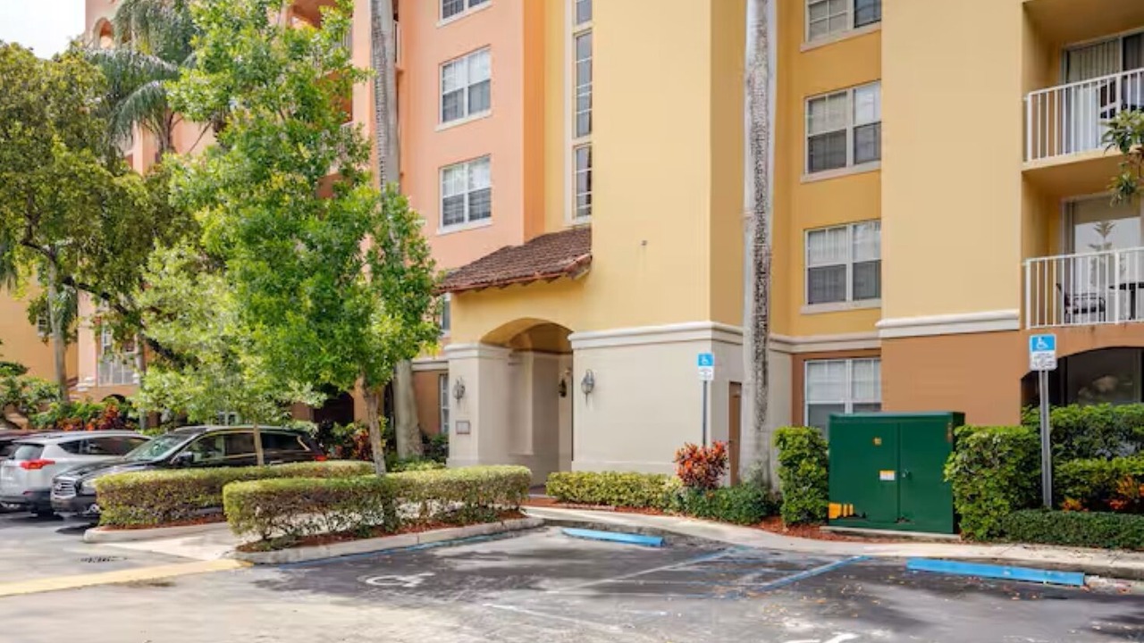 Photo of Outdoor in Aventura