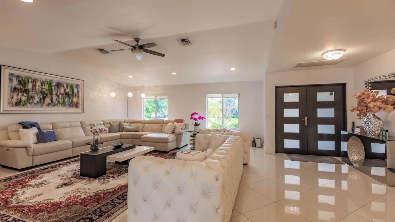 Photo of Livingroom in Deerfield Beach