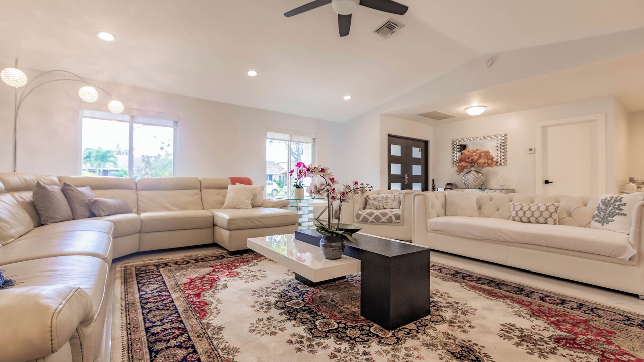 Photo of Livingroom in Deerfield Beach