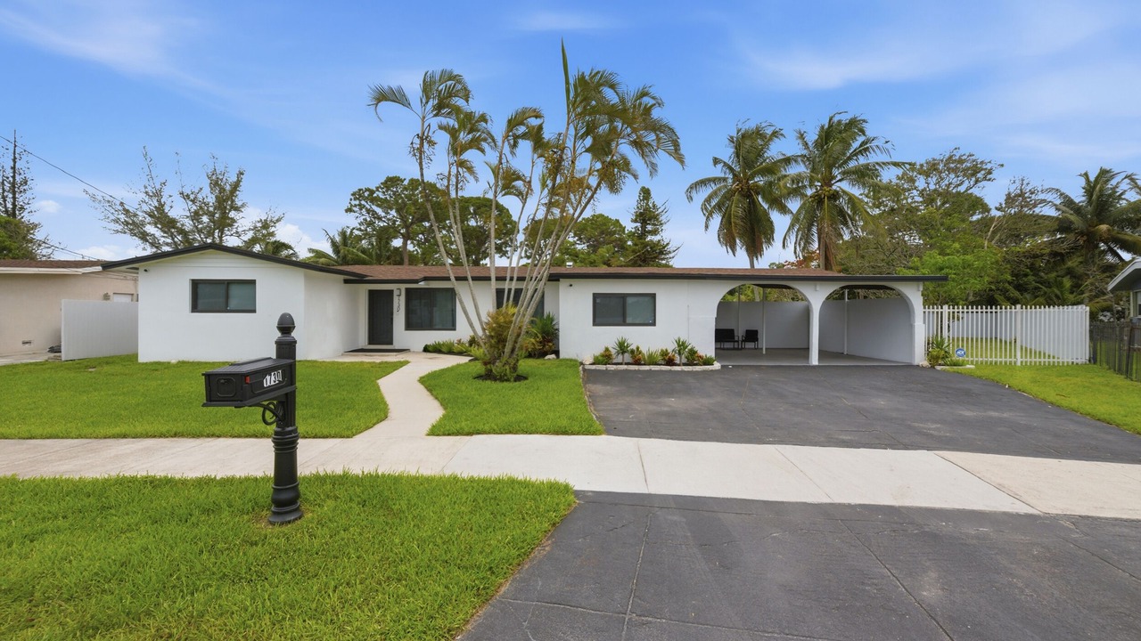 Photo of Outdoor in Miami Gardens