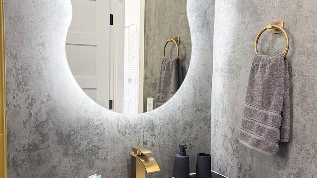 Photo of Bathroom in Miami Gardens