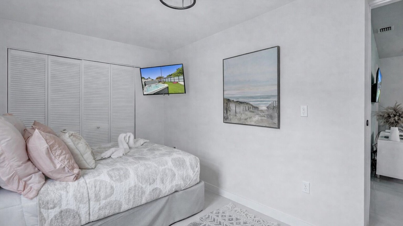 Photo of Bedroom in West Little River