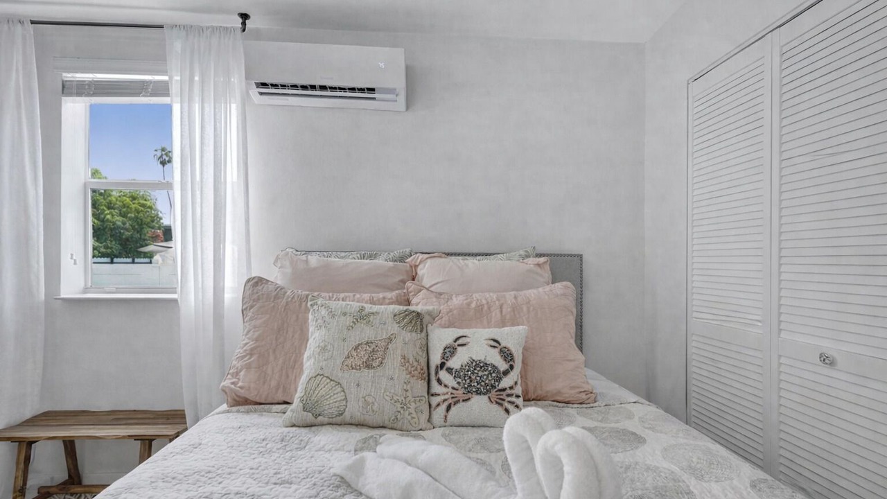 Photo of Bedroom in West Little River
