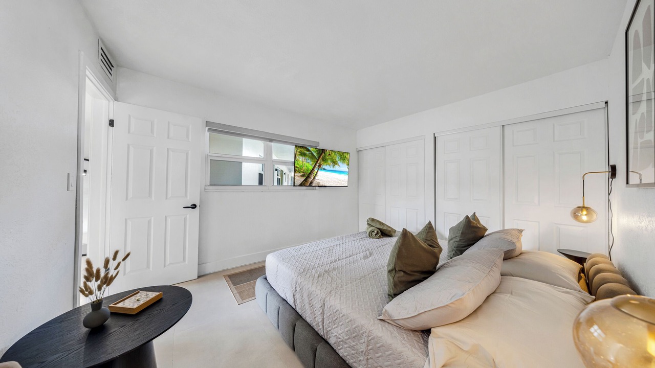 Photo of Bedroom in Coral Ridge Isles