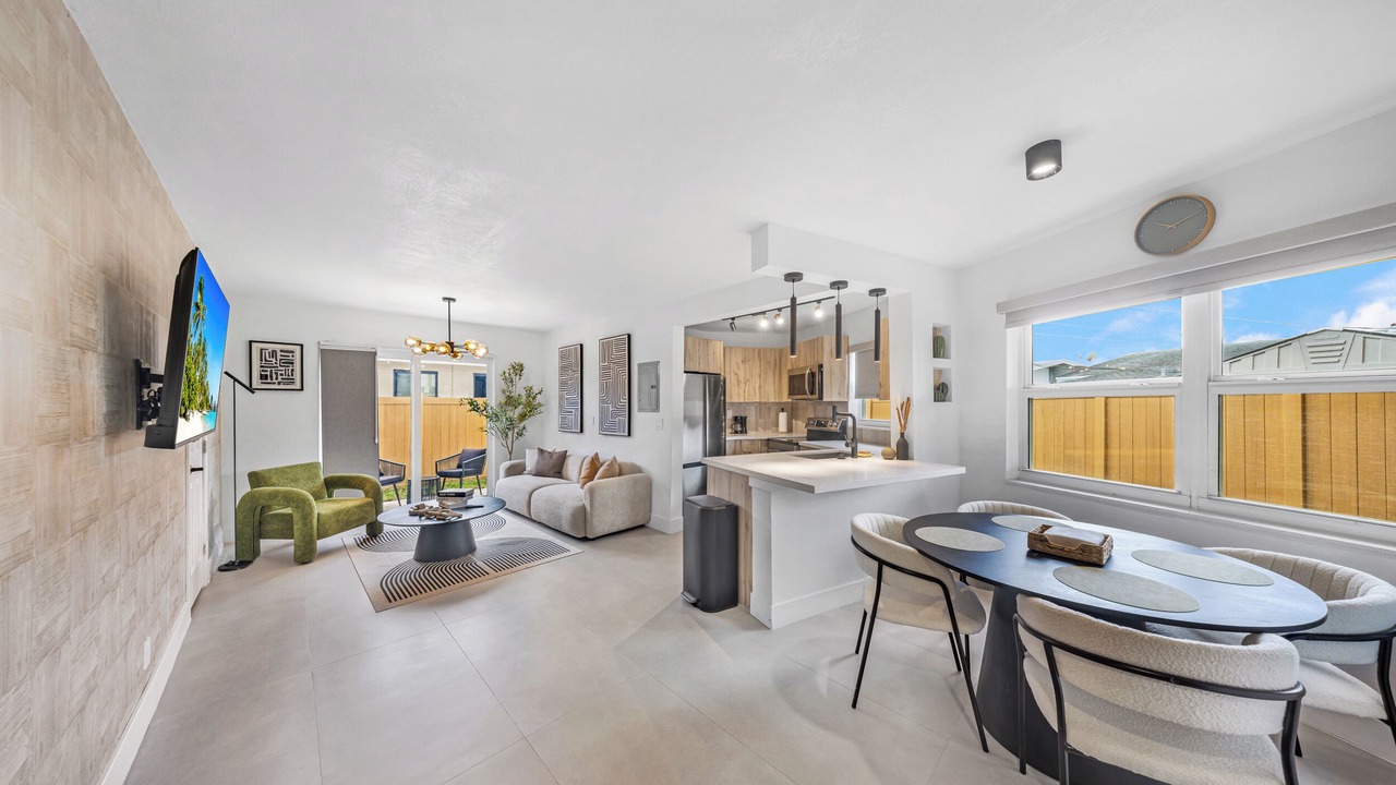 Photo of Livingroom in Coral Ridge Isles
