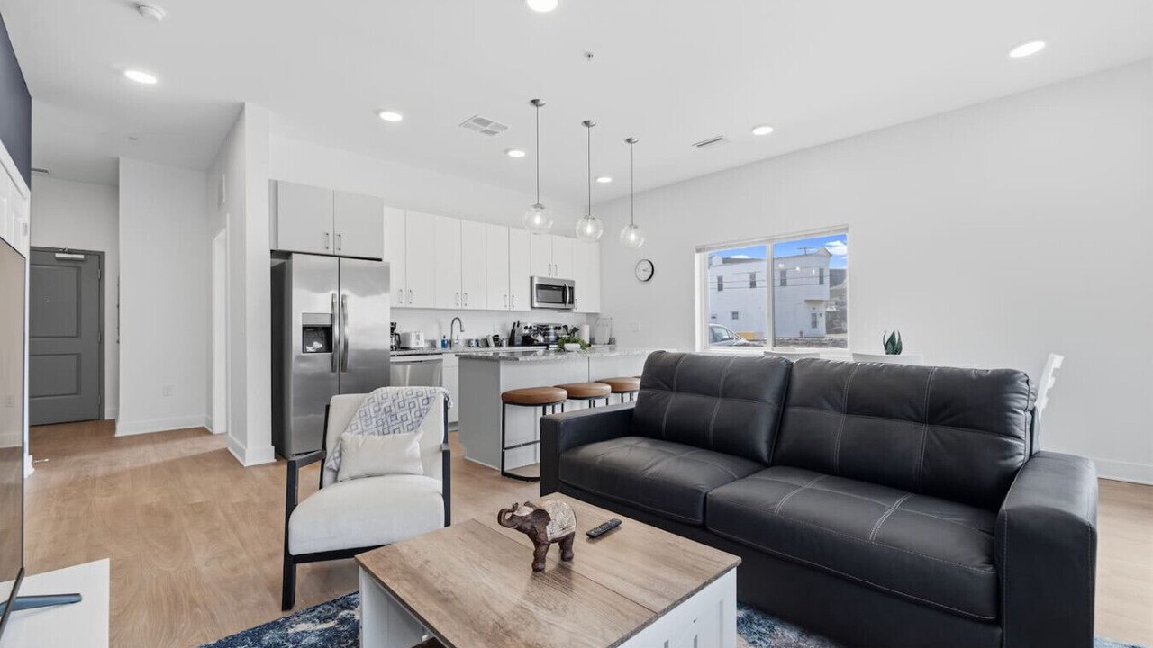 Photo of Livingroom in Little Italy