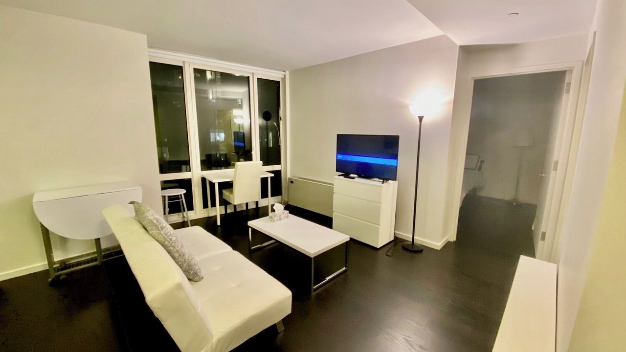 Photo of Livingroom in Tudor City