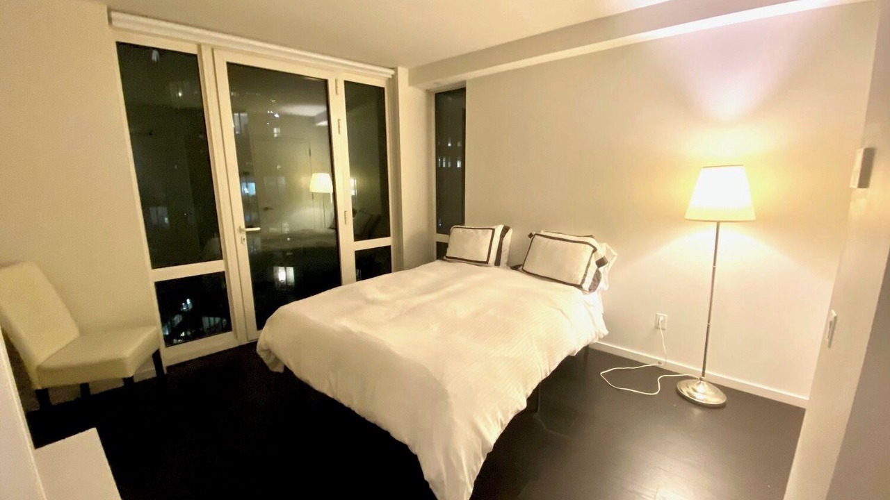 Photo of Bedroom in Tudor City