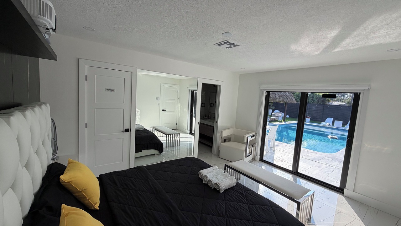 Photo of Bedroom in Pembroke Pines
