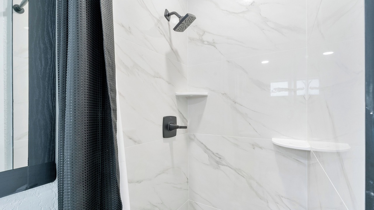 Photo of Bathroom in Central Fort Lauderdale