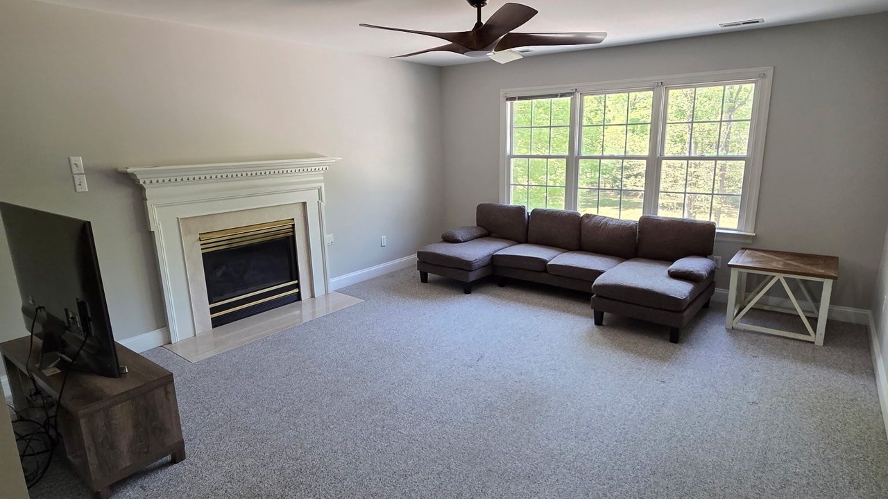 Photo of Livingroom in Mechanicsville