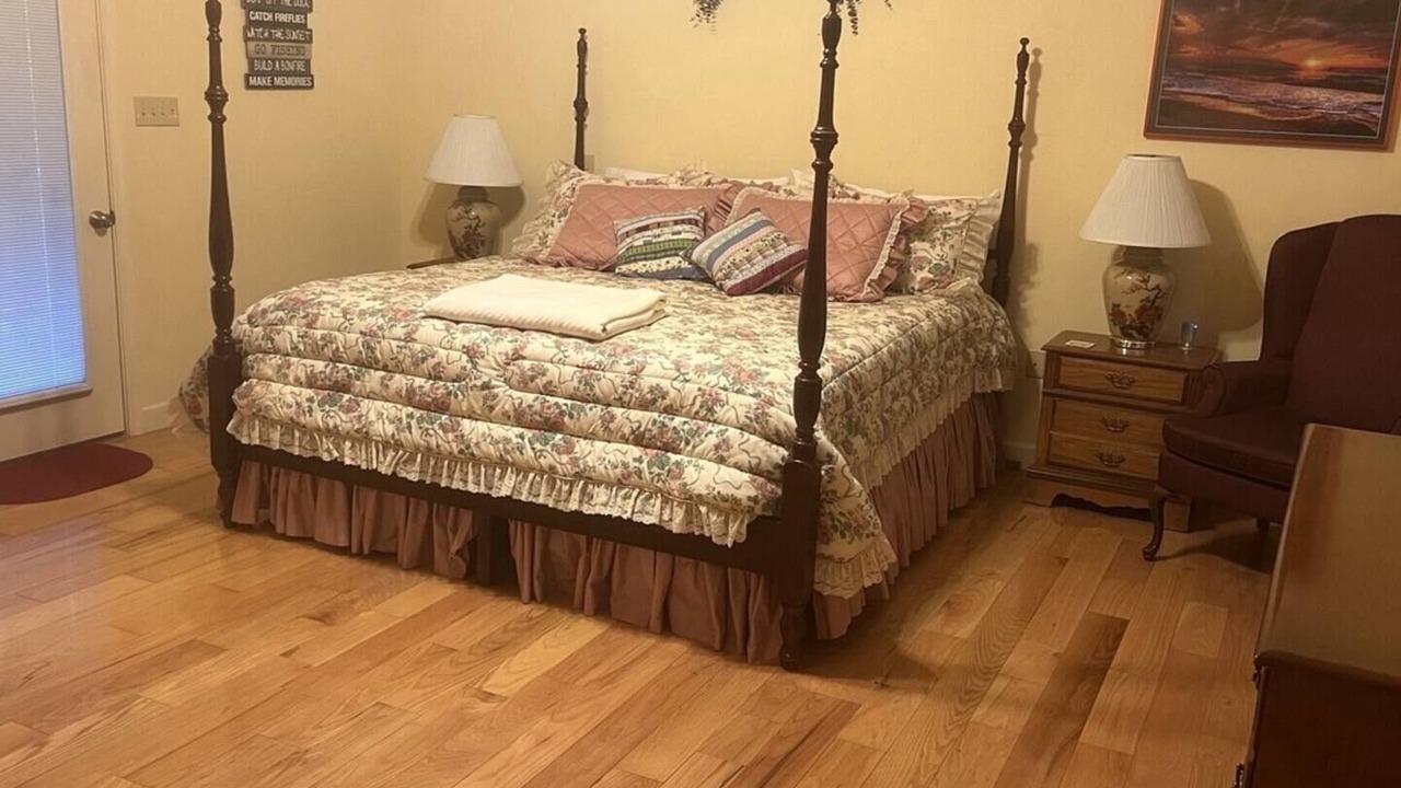 Photo of Bedroom in Windwood Coves