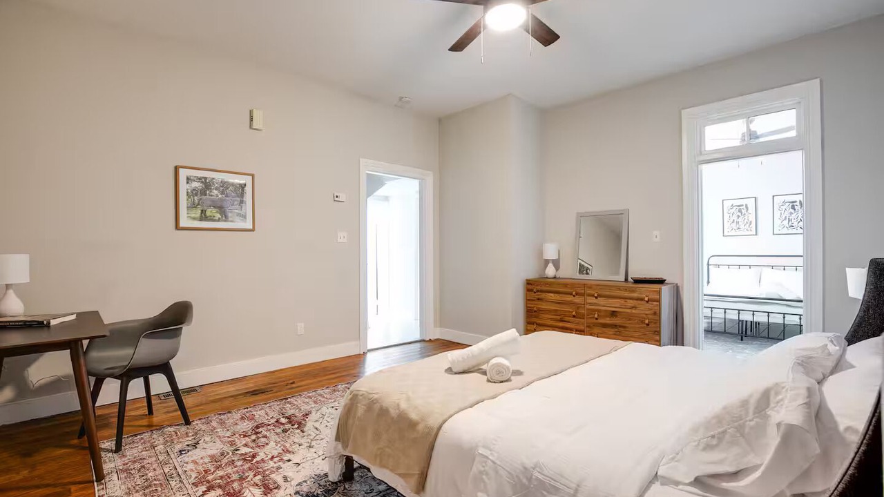 Photo of Bedroom in Monroe Ward
