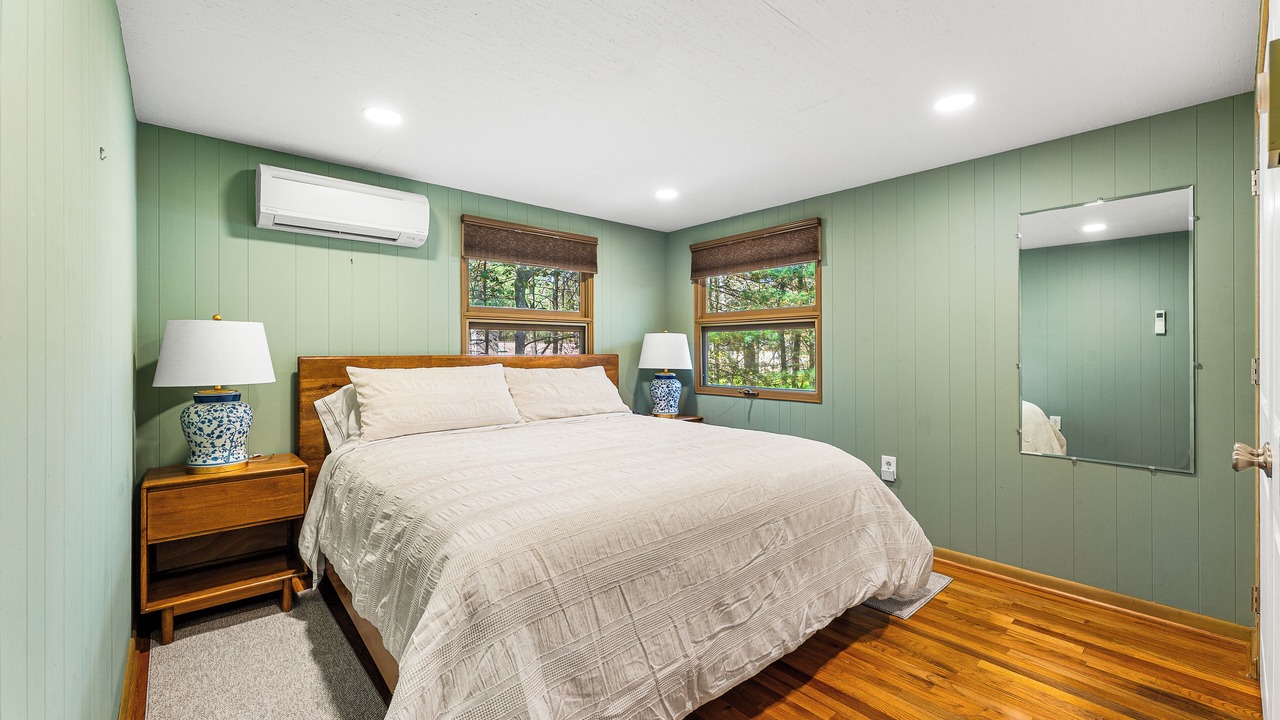 Photo of Bedroom in Pocono Pines